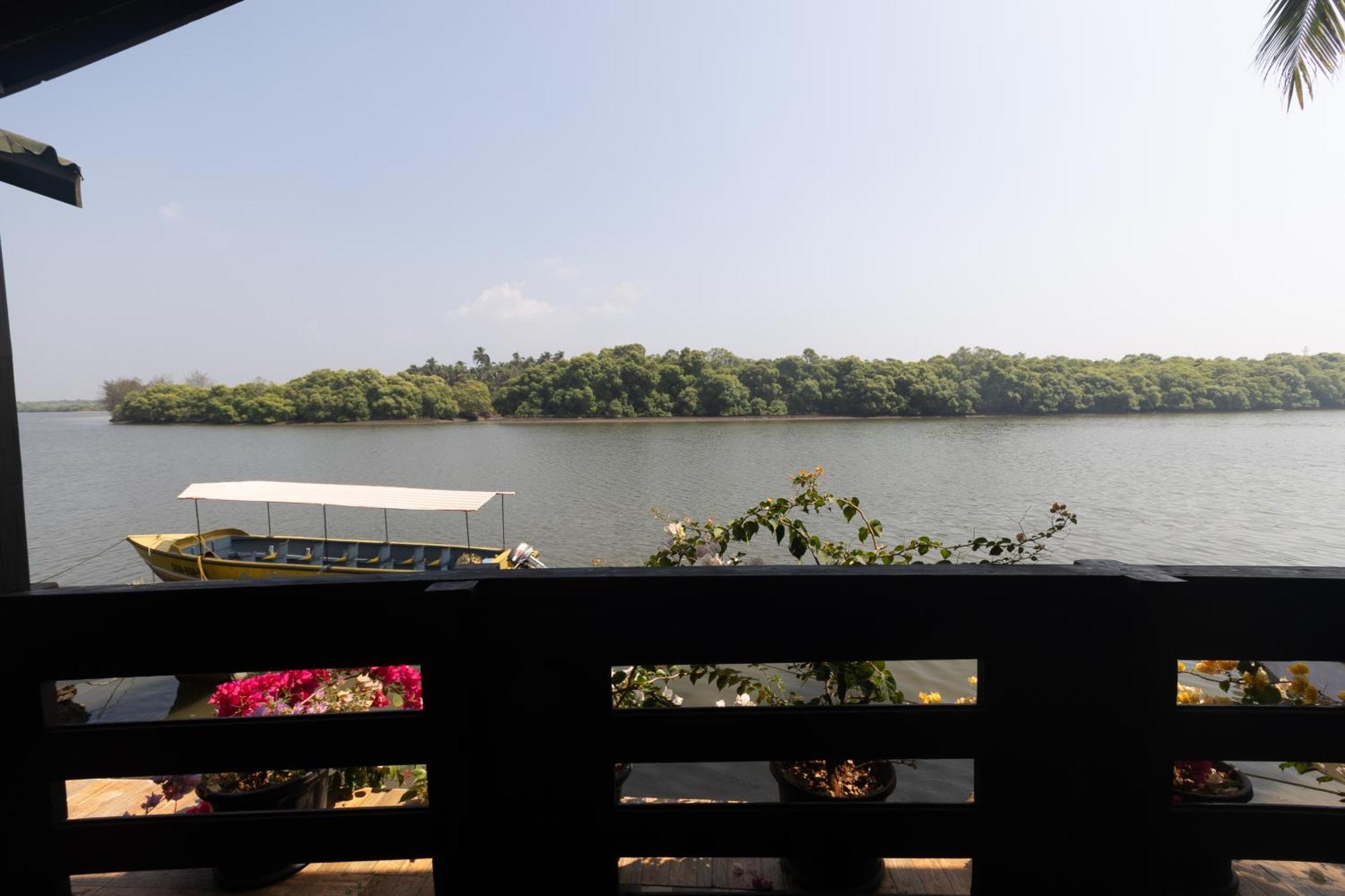 Sal Riviera Hotel Cavelossim Luaran gambar