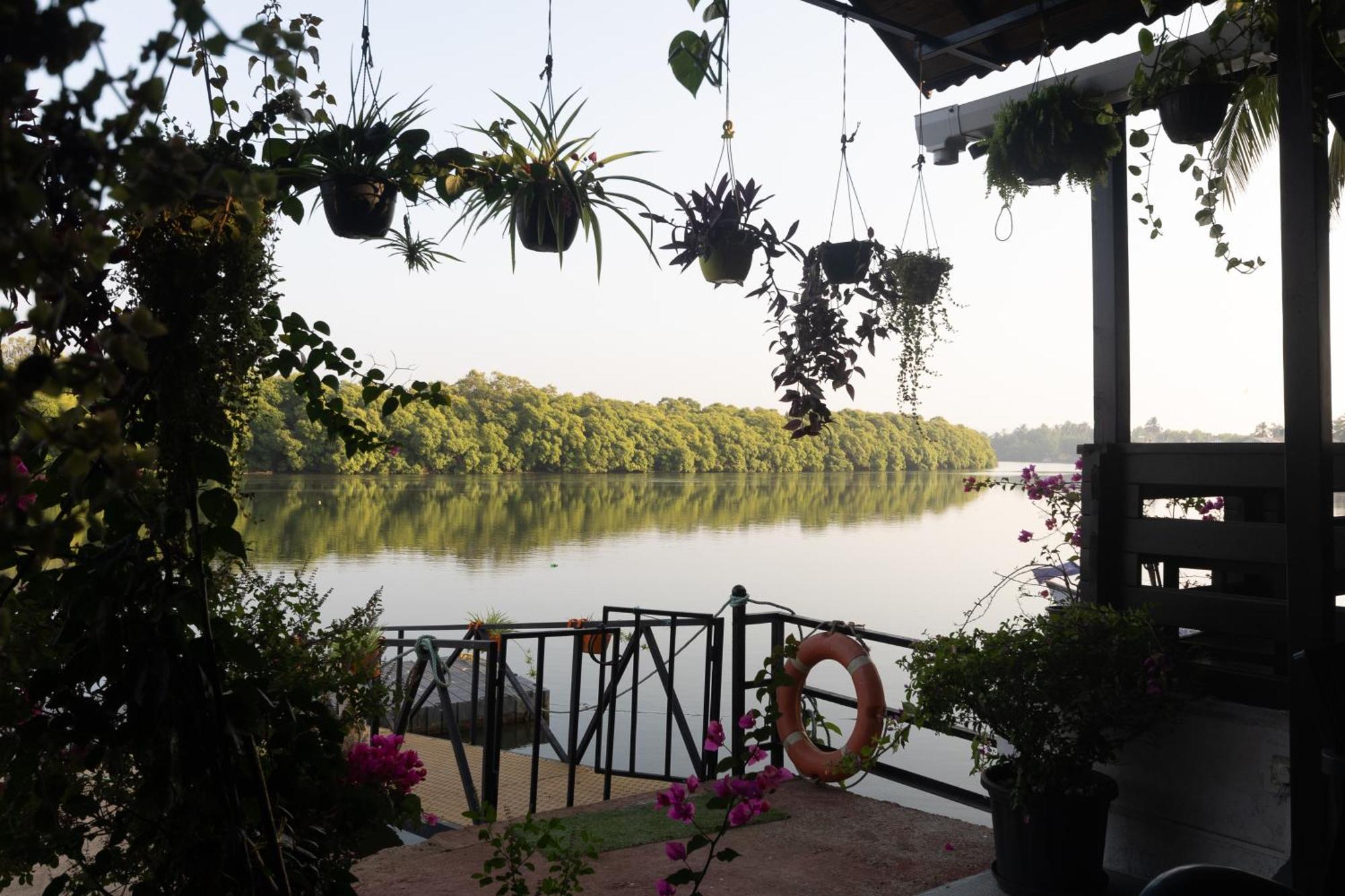 Sal Riviera Hotel Cavelossim Luaran gambar